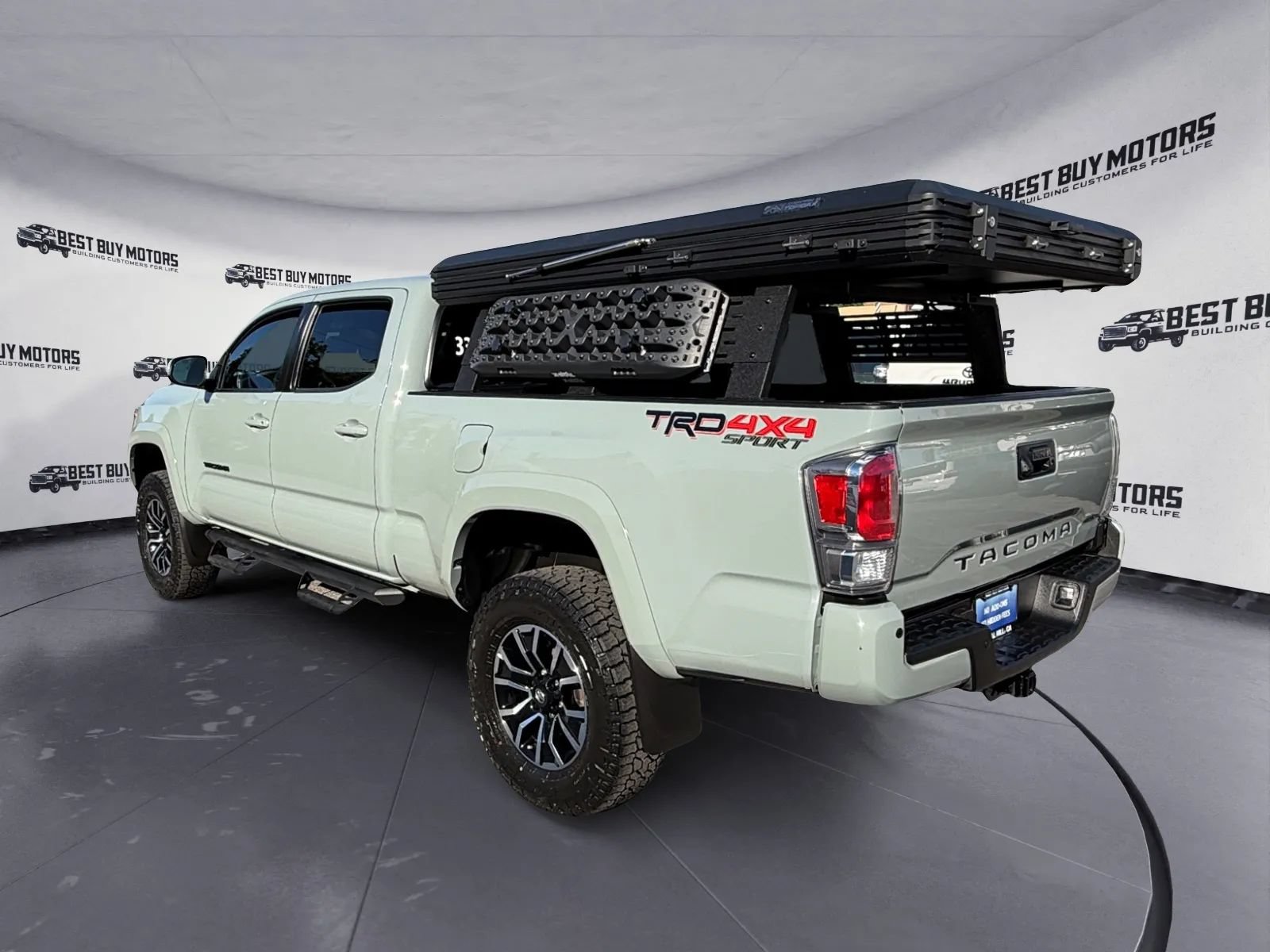 Used 2022 Toyota Tacoma TRD Sport w/ Technology Package AWD/4WD image 6