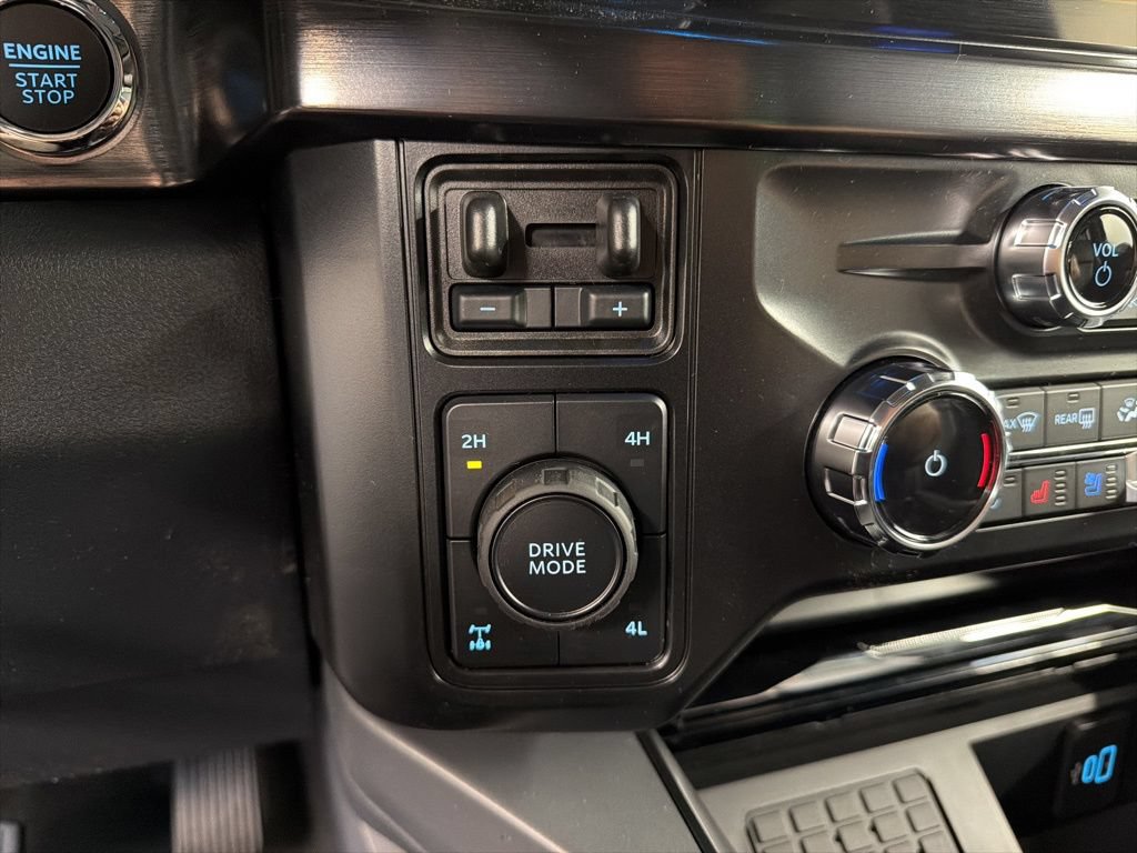 New 2026 Ford F250 Lariat w/ Black Appearance Package AWD/4WD image 17