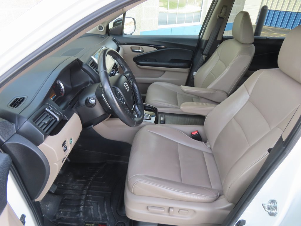 Used 2017 Honda Pilot Touring image 29