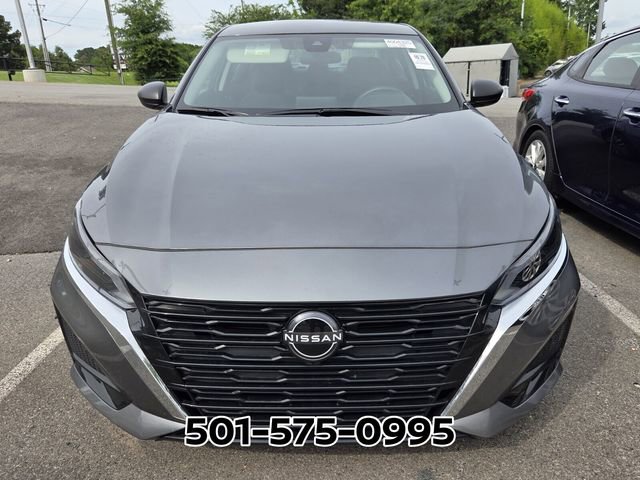 Used 2025 Nissan Altima 2.5 SV FWD image 7