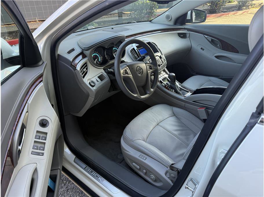 Used 2012 Buick LaCrosse Premium FWD image 11