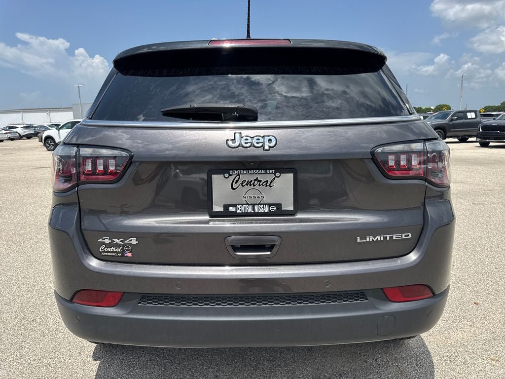 Used 2024 Jeep Compass Limited AWD/4WD image 5