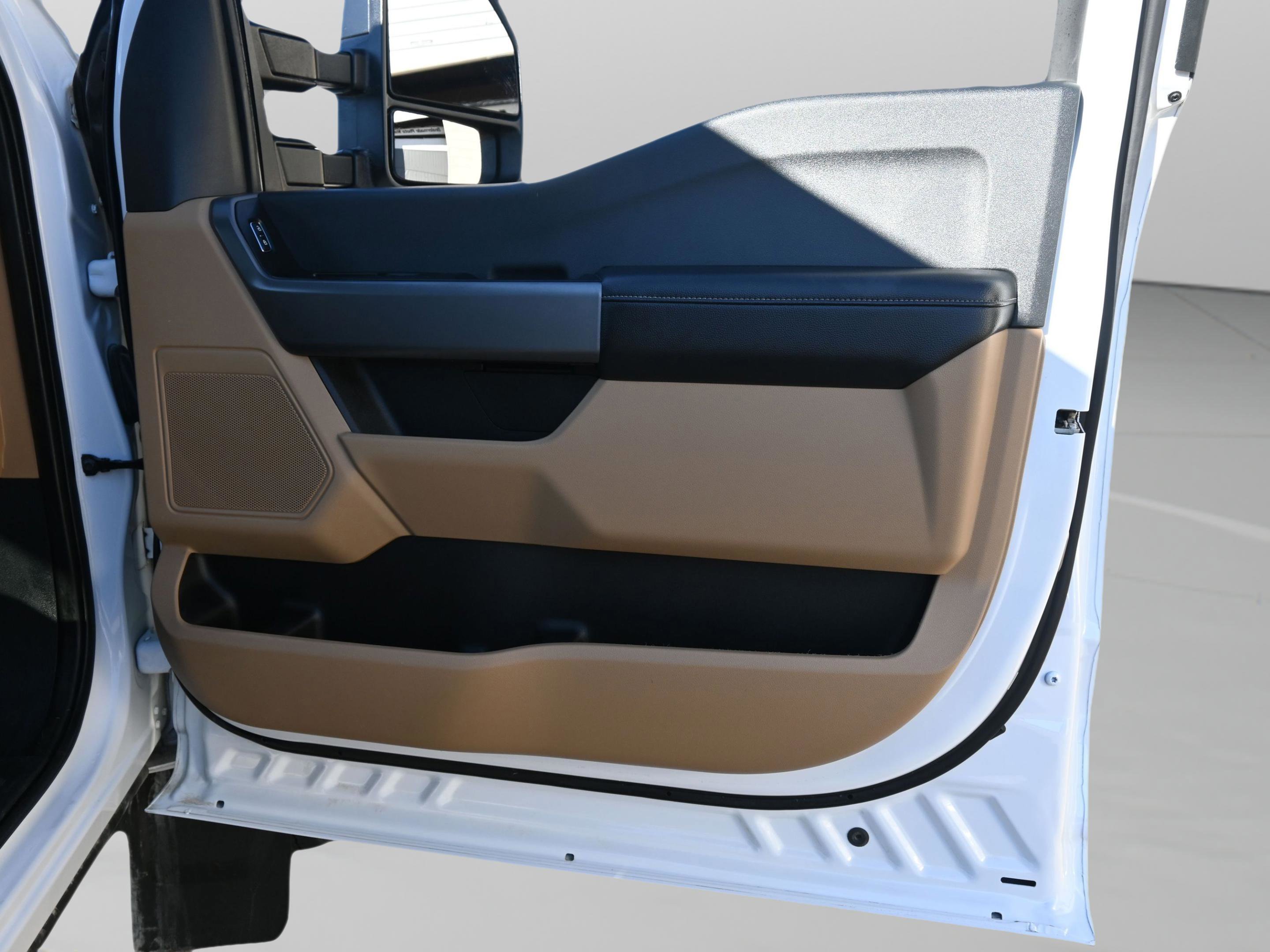 Used 2025 Ford F450 XLT w/ FX4 Off-Road Package AWD/4WD image 22