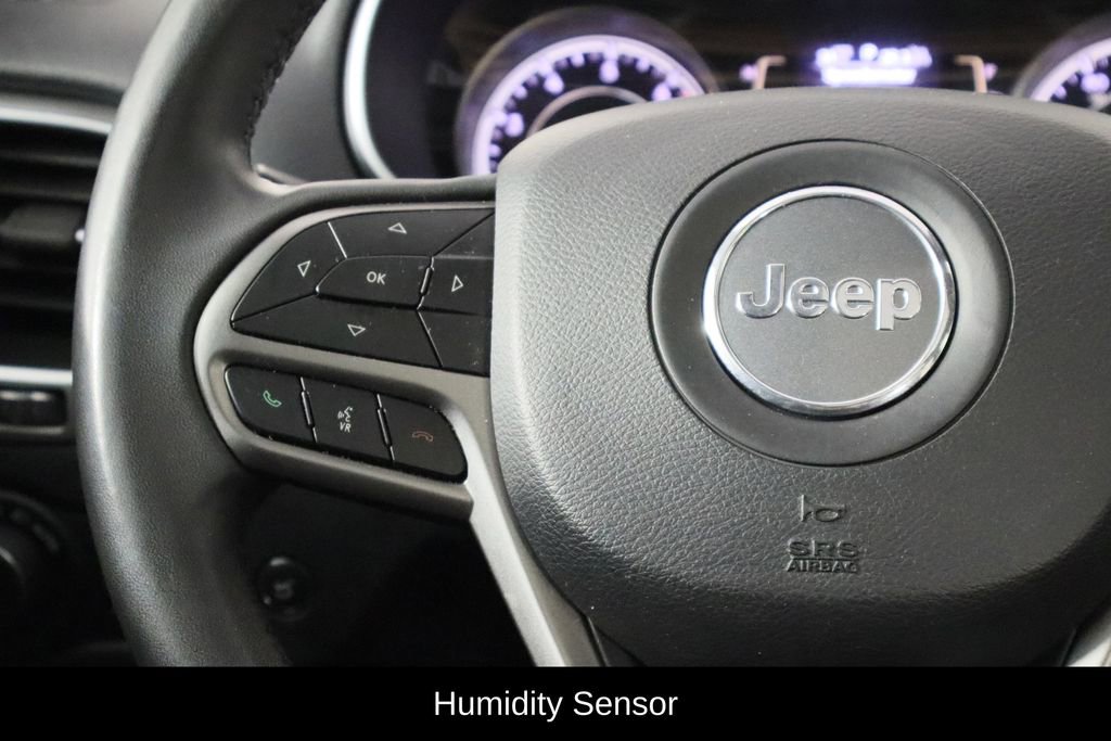 Used 2020 Jeep Cherokee Latitude Plus w/ Comfort/Convenience Group image 8