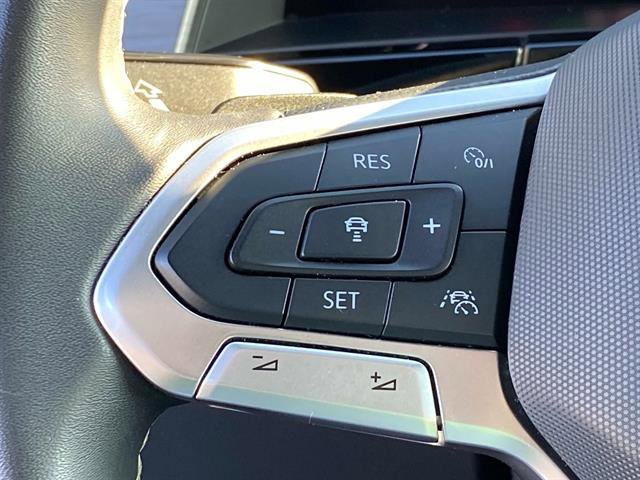 Used 2024 Volkswagen Atlas Cross Sport SE image 24