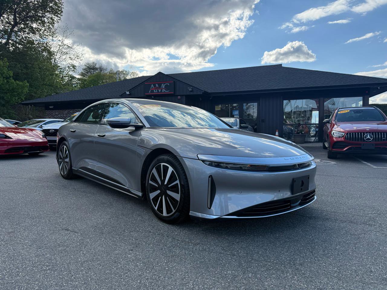 Used 2023 Lucid Air Grand Touring AWD/4WD image 3
