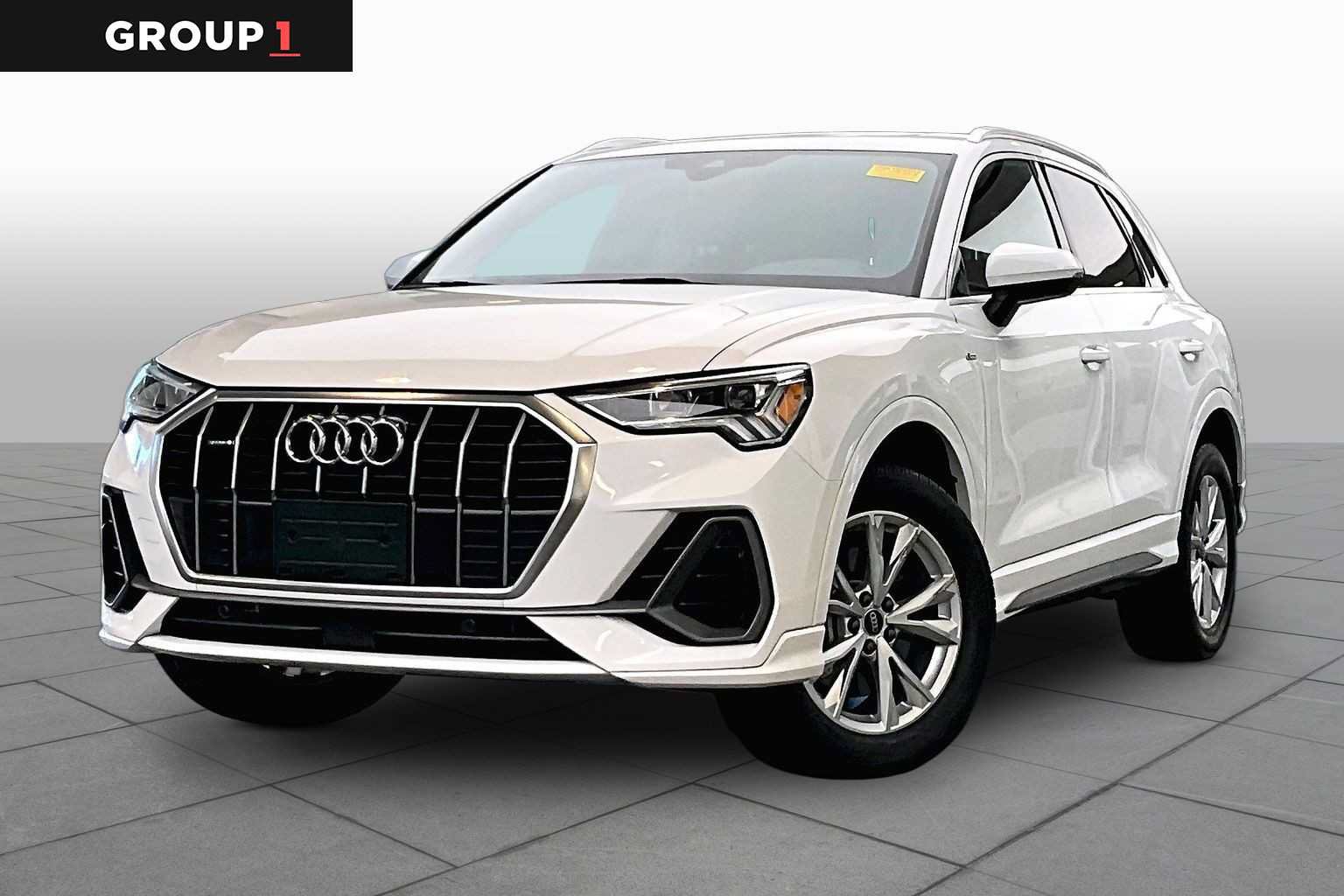 Used 2023 Audi Q3 2.0T Premium w/ Convenience Package AWD/4WD image 1
