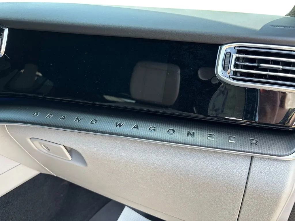 New 2026 Jeep Grand Wagoneer L Summit AWD/4WD image 38