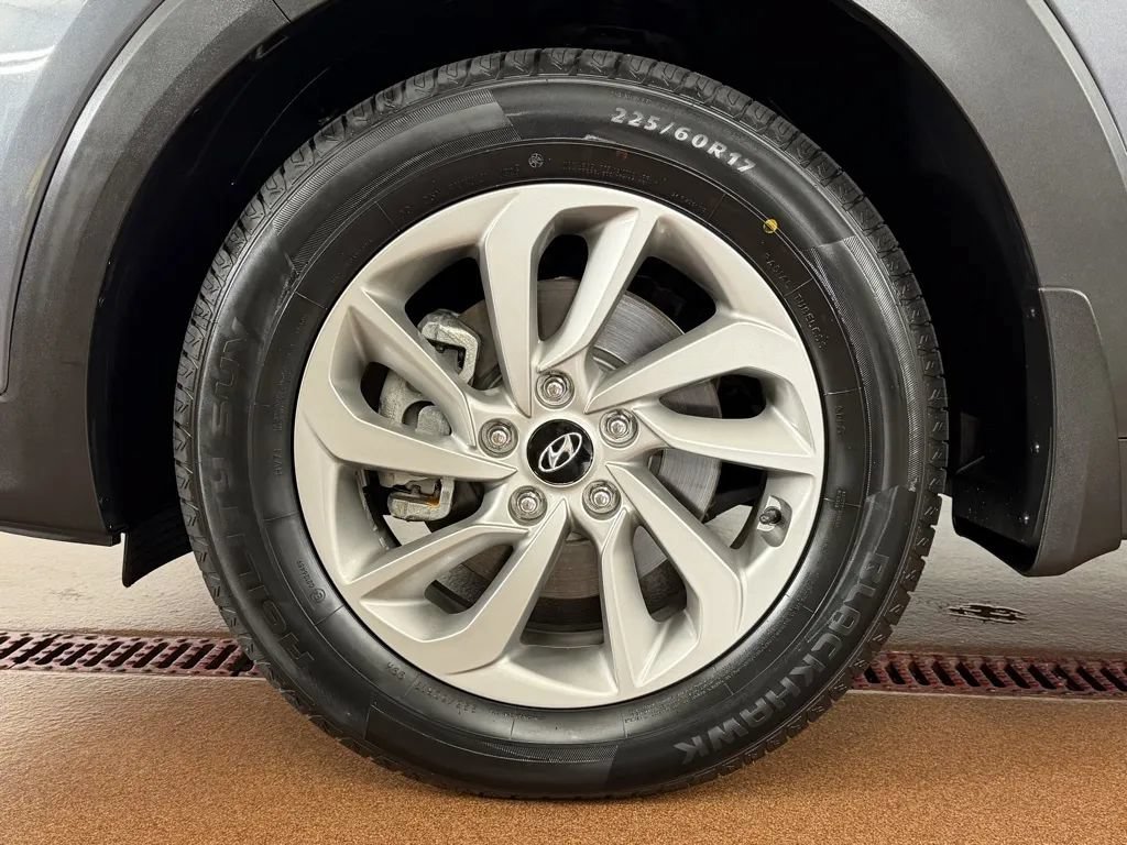 Used 2016 Hyundai Tucson SE w/ Option Group 02 AWD/4WD image 8