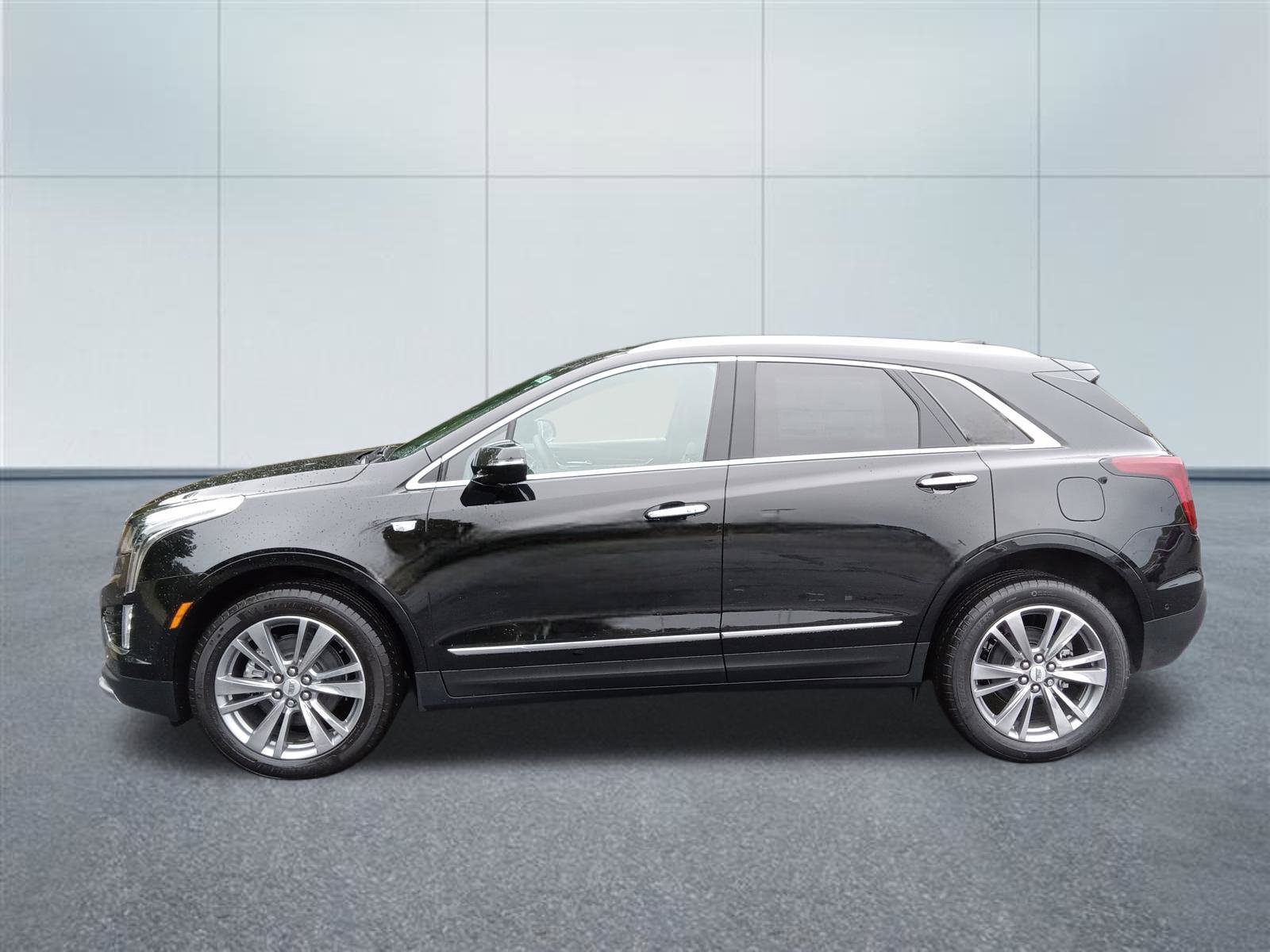New 2026 Cadillac XT5 Premium Luxury AWD/4WD image 2