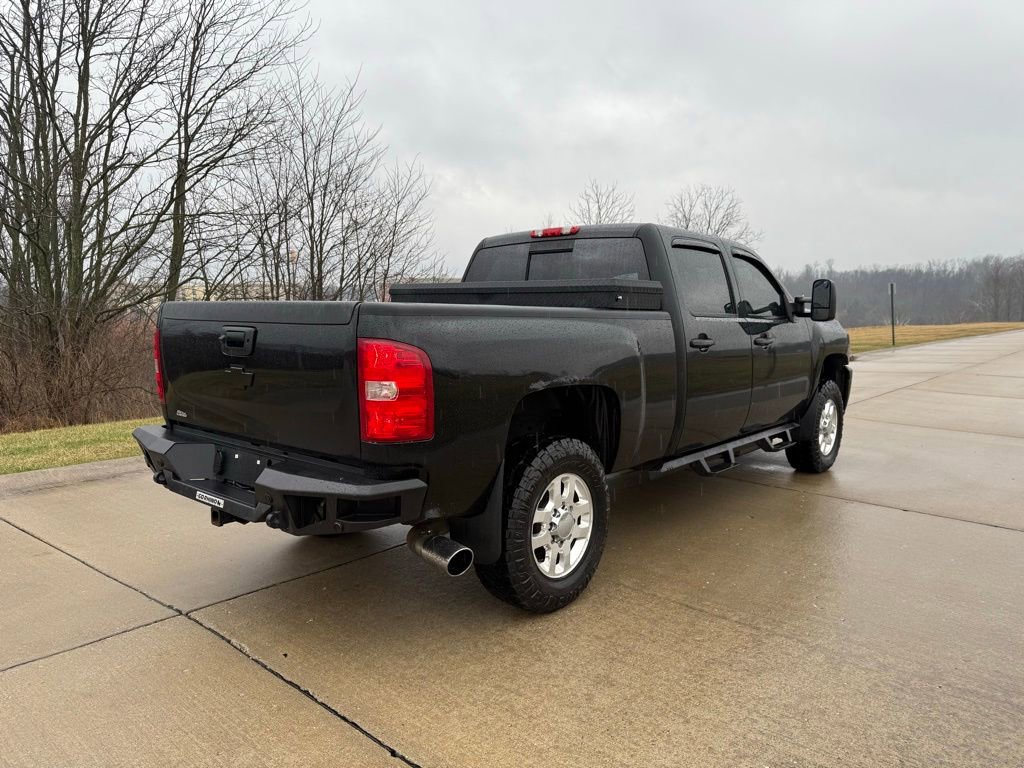 Used 2013 Chevrolet Silverado 2500 LTZ w/ LTZ Plus Package image 3