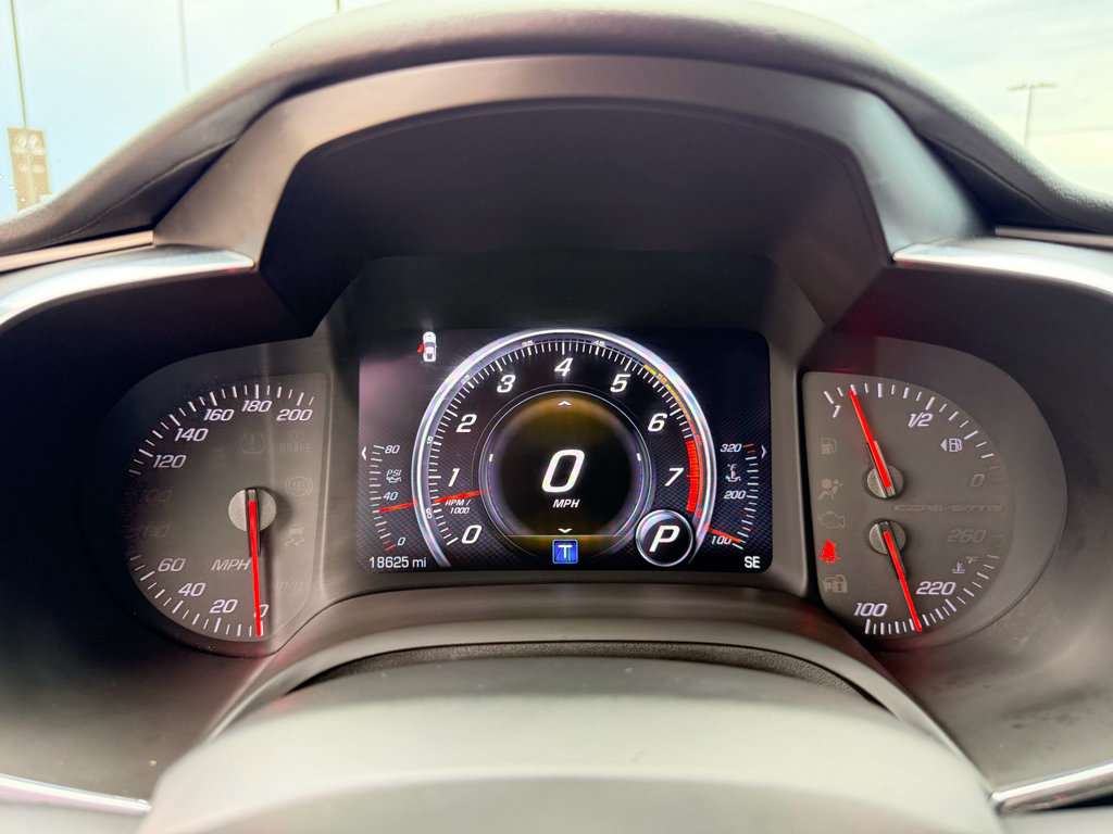 Used 2016 Chevrolet Corvette Stingray Coupe RWD image 19