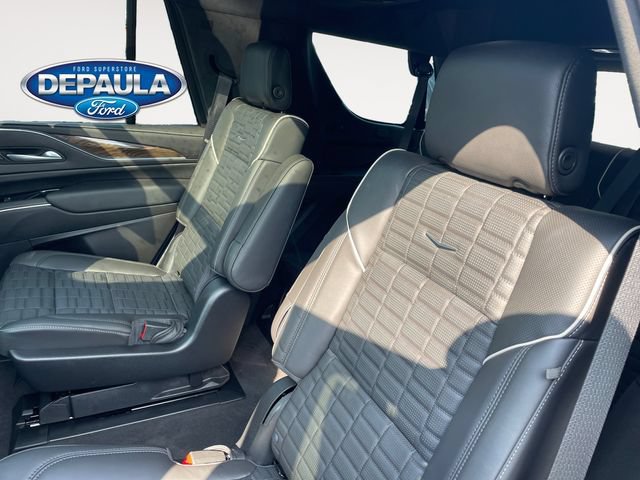 Used 2024 Cadillac Escalade Sport Platinum w/ LPO, ONYX Package AWD/4WD image 17