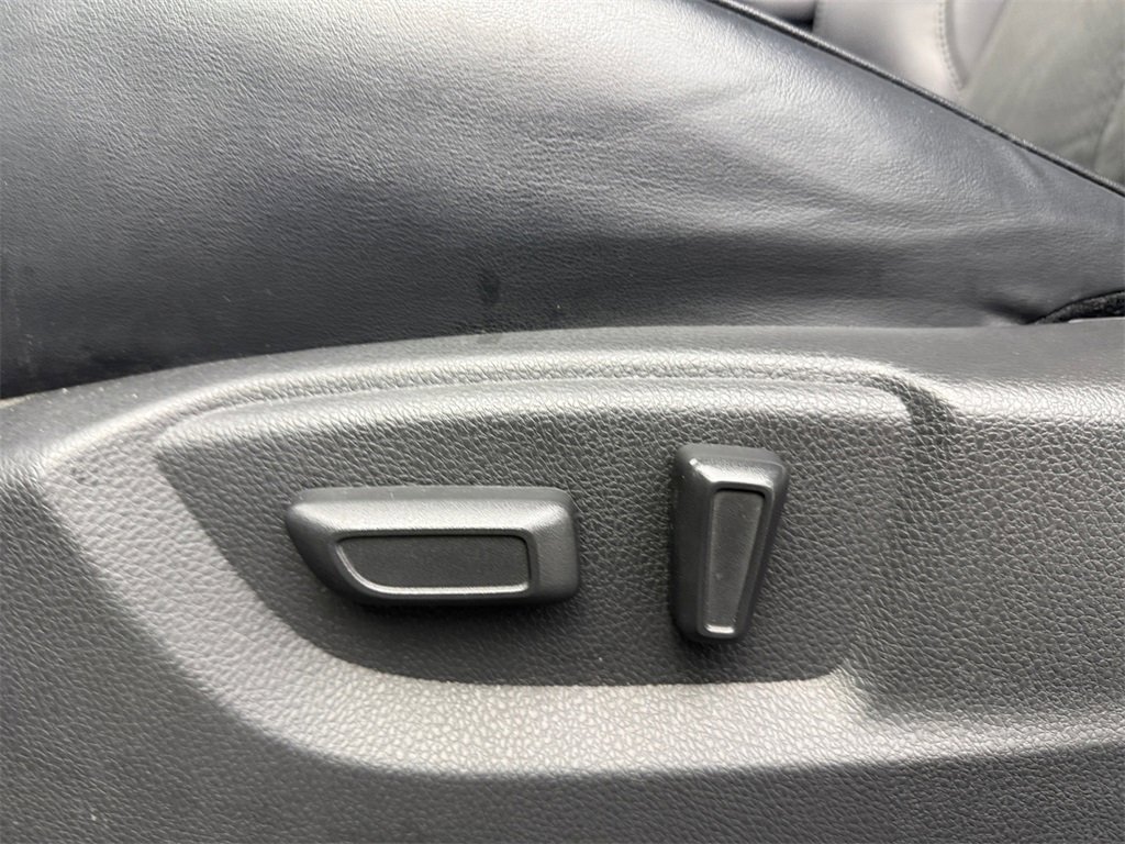 Used 2022 Mitsubishi Eclipse Cross SE image 13