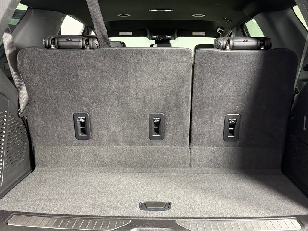 Used 2025 GMC Yukon Denali image 34