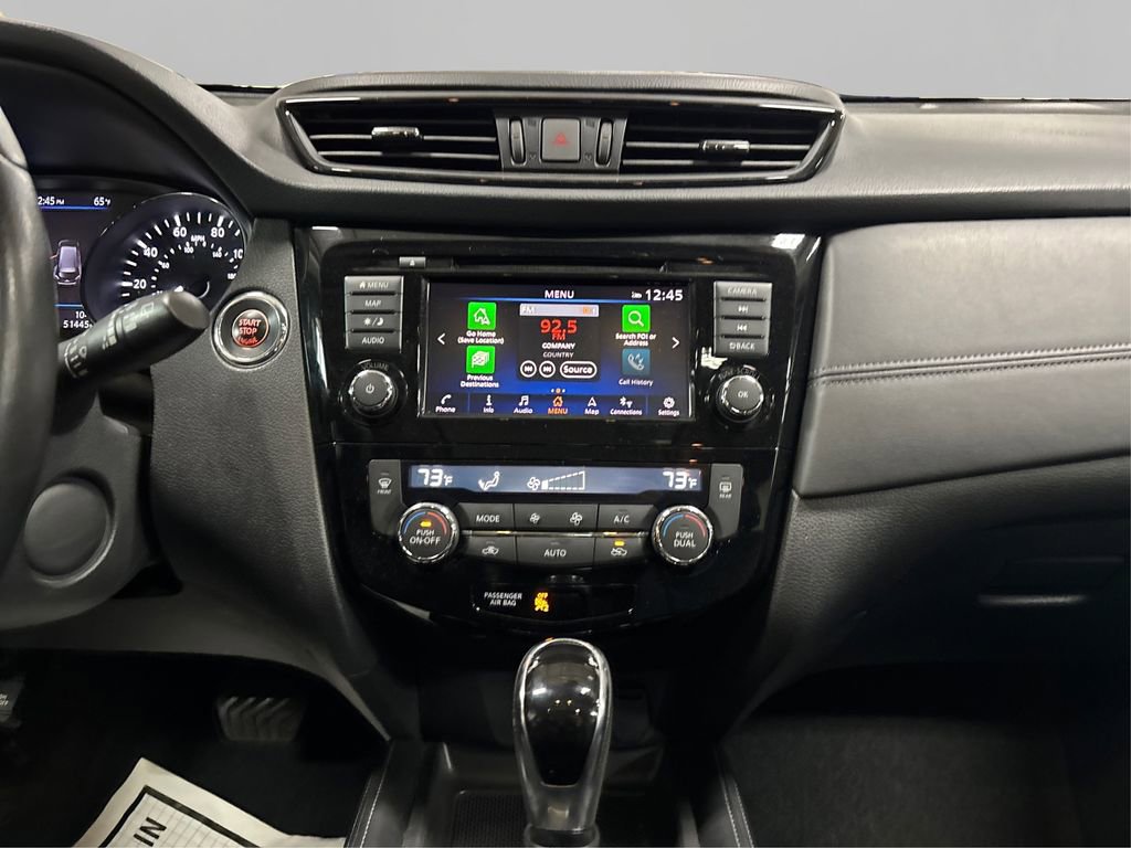 Used 2018 Nissan Rogue SL w/ Premium Package image 19