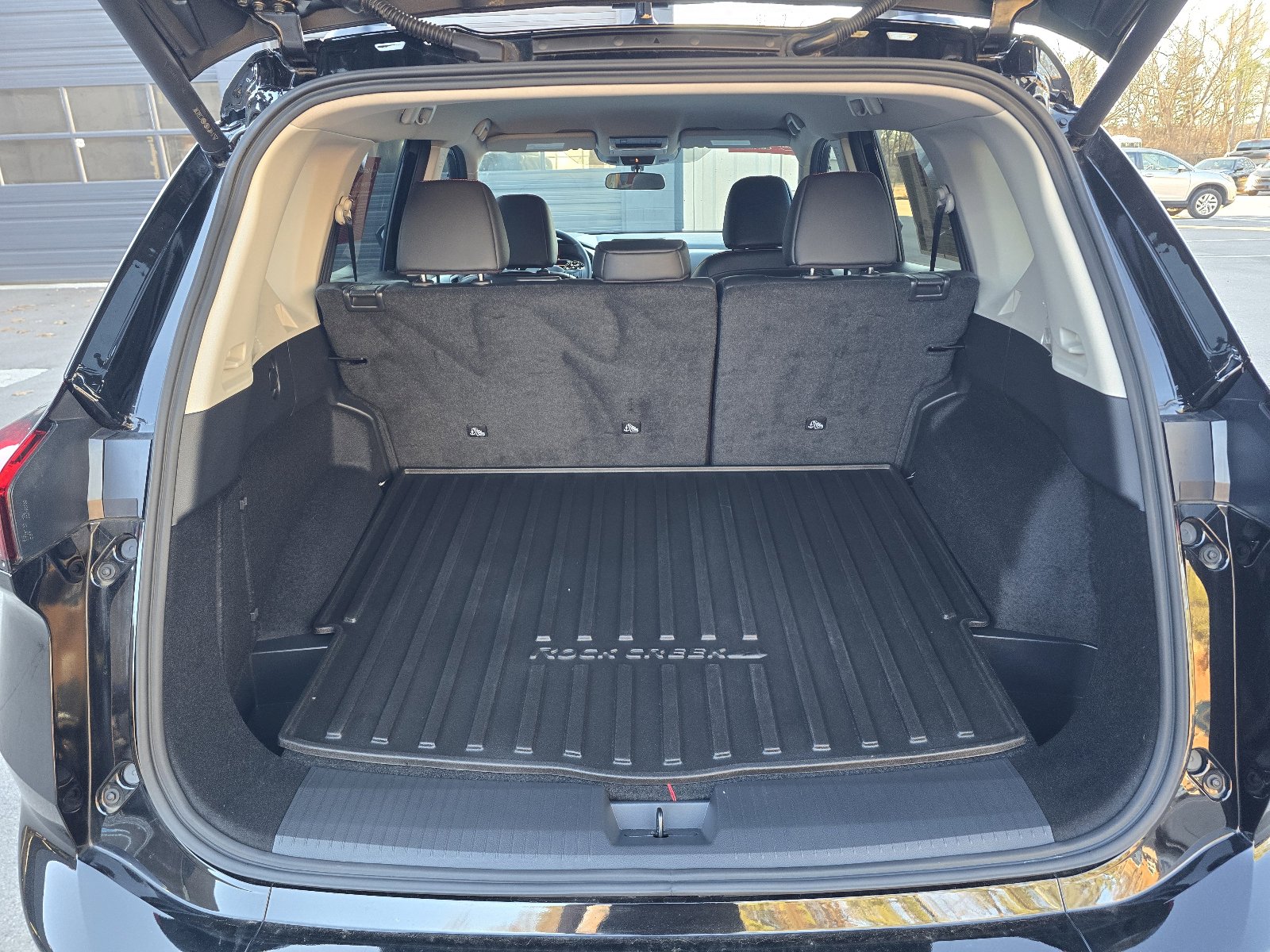 Certified 2025 Nissan Rogue SV image 25