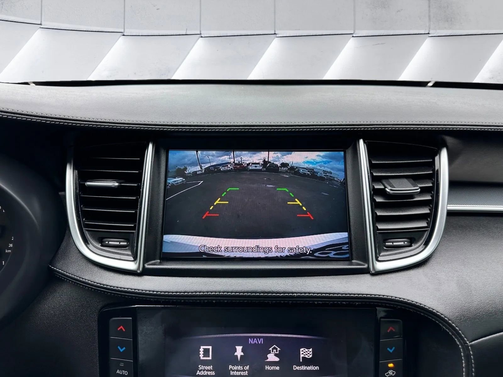 Used 2019 INFINITI QX50 Luxe w/ Navigation Package image 14