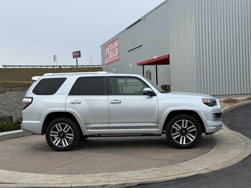 Used 2015 Toyota 4Runner Limited image 2