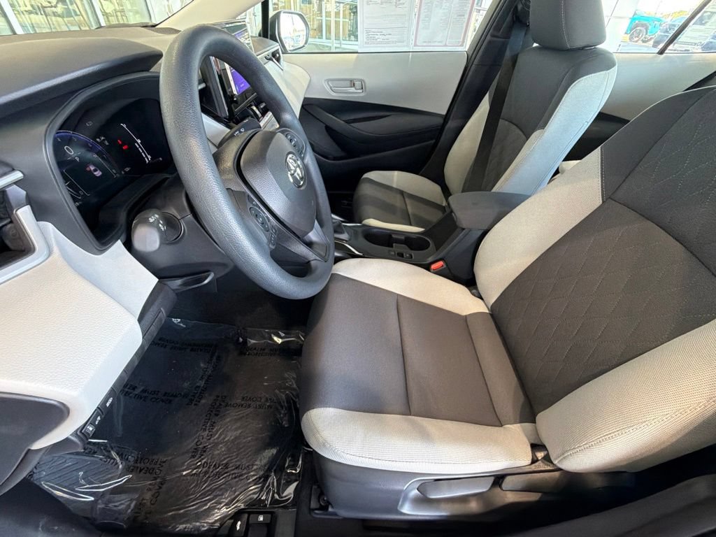 Certified 2026 Toyota Corolla LE FWD image 21