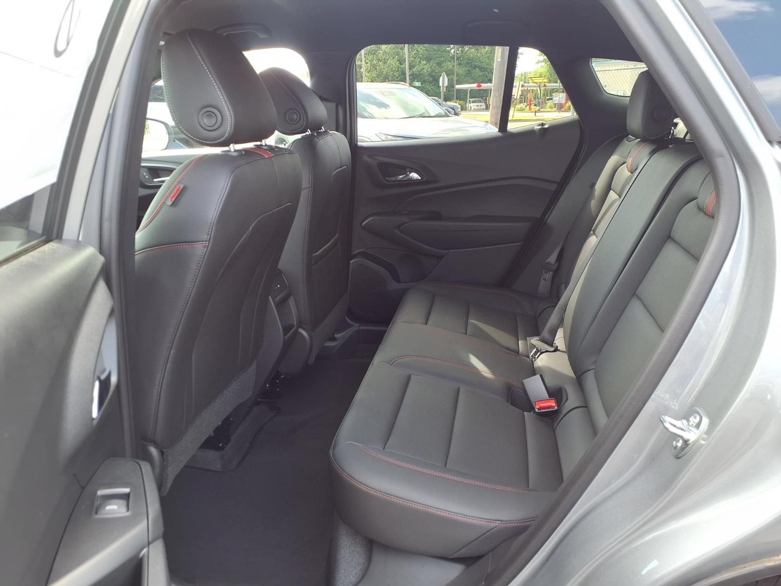 New 2026 Chevrolet Trax RS w/ Driver Confidence Package FWD image 15