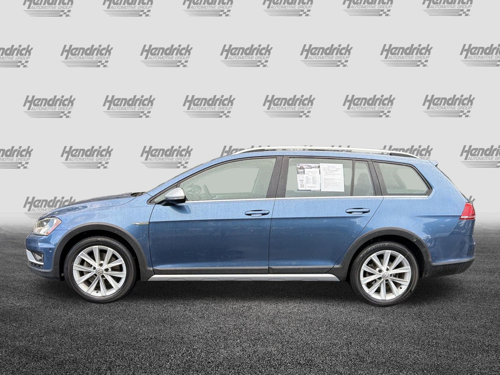 Used 2017 Volkswagen Golf Alltrack AWD/4WD image 7
