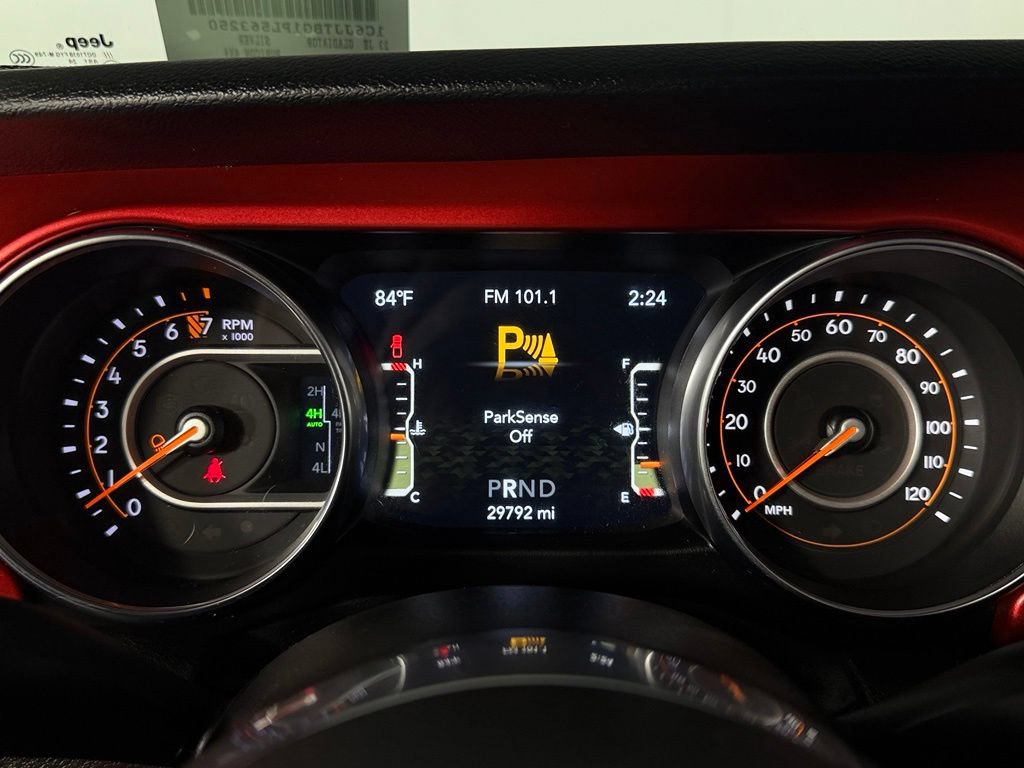 Used 2023 Jeep Gladiator Rubicon w/ LED Lighting Group AWD/4WD image 16