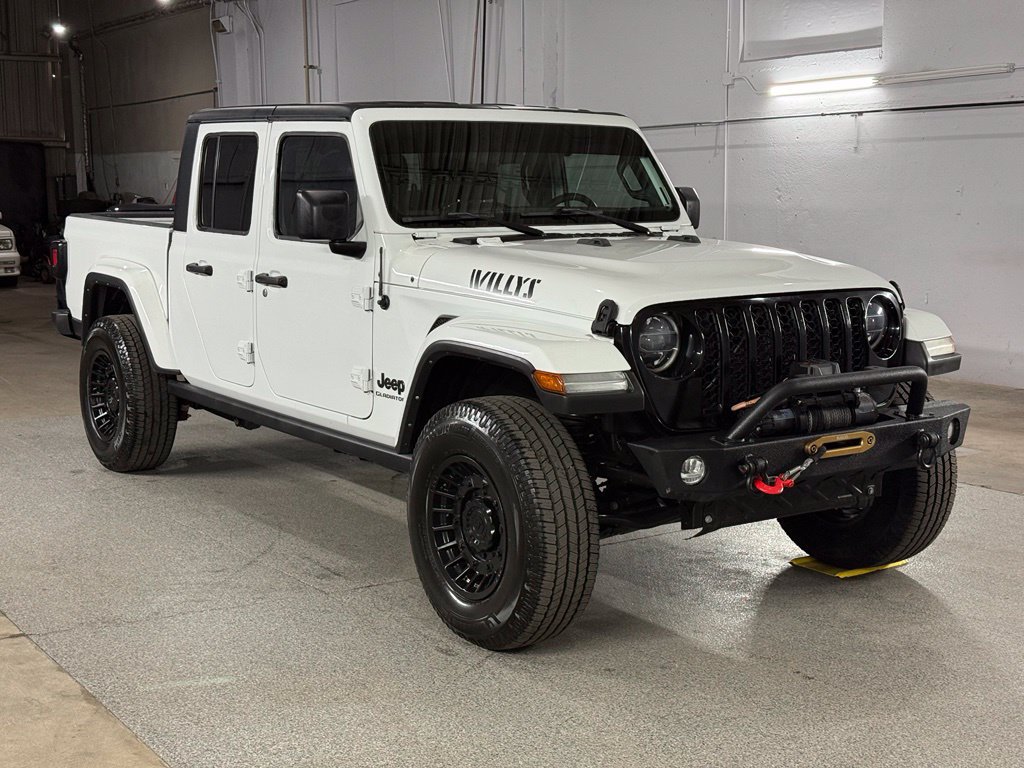 Used 2022 Jeep Gladiator Sport AWD/4WD image 3