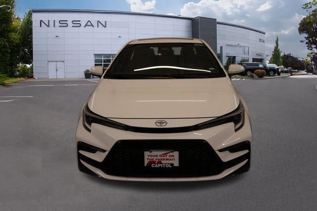 Used 2024 Toyota Corolla SE w/ SE Premium Package FWD image 6