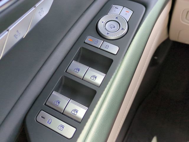 Used 2025 Genesis GV80 3.5T Prestige image 23