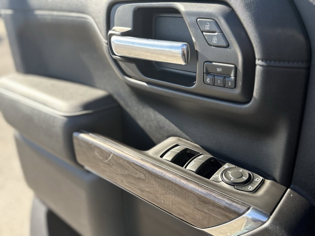 Used 2021 Chevrolet Silverado 1500 LTZ w/ LTZ Premium Texas Edition image 24