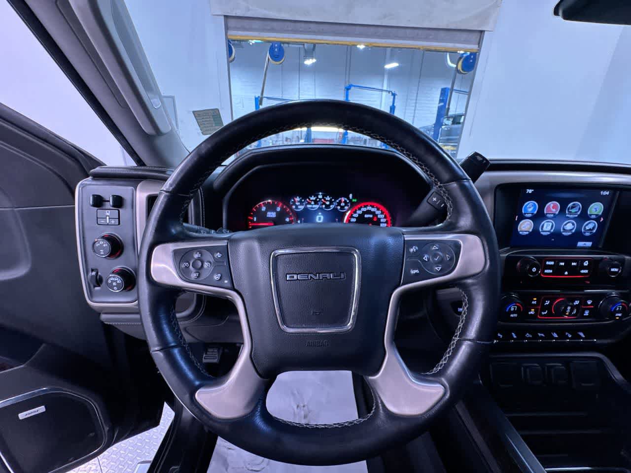 Used 2016 GMC Sierra 2500 Denali w/ Duramax Plus Package AWD/4WD image 15