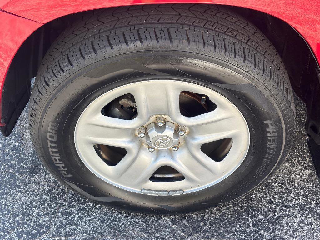 Used 2011 Toyota RAV4 4WD w/ Base L4 Extra Value Pkg image 9