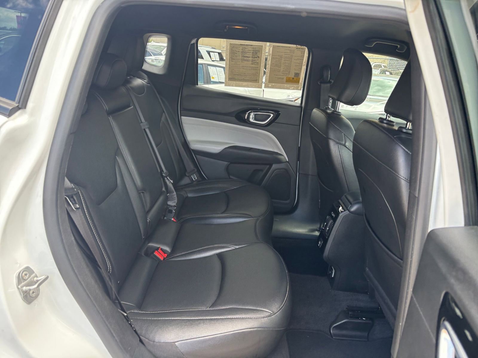 Used 2025 Jeep Compass Limited AWD/4WD image 27