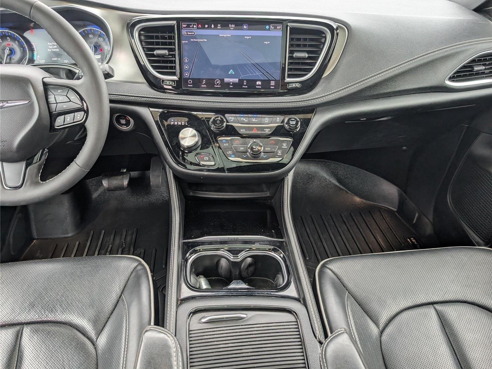 Used 2023 Chrysler Pacifica Limited w/ S Appearance Package AWD/4WD image 22