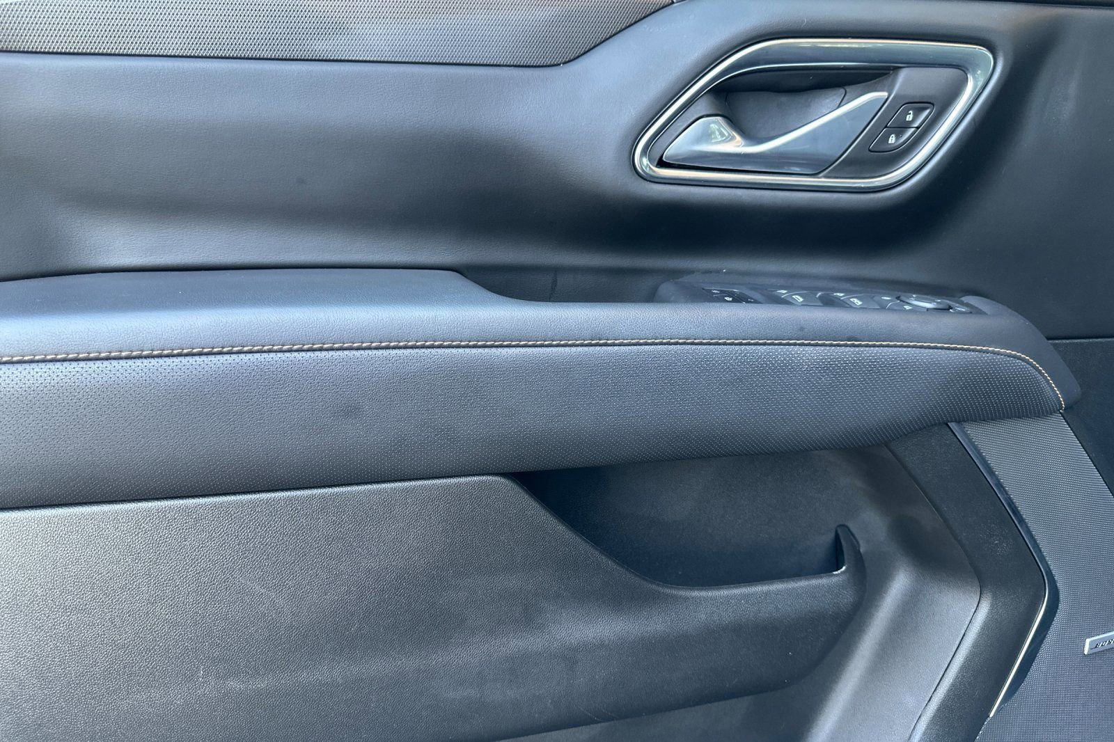 Certified 2024 GMC Yukon AT4 w/ AT4 Premium Plus Package image 11