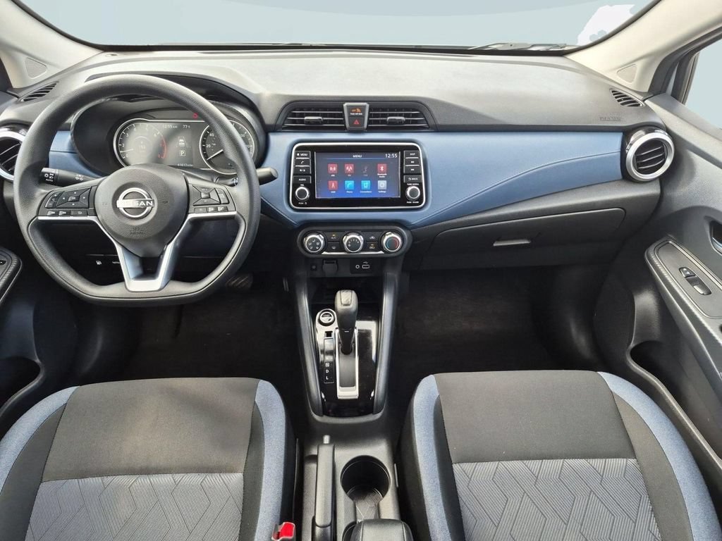 Used 2025 Nissan Versa SV FWD image 21