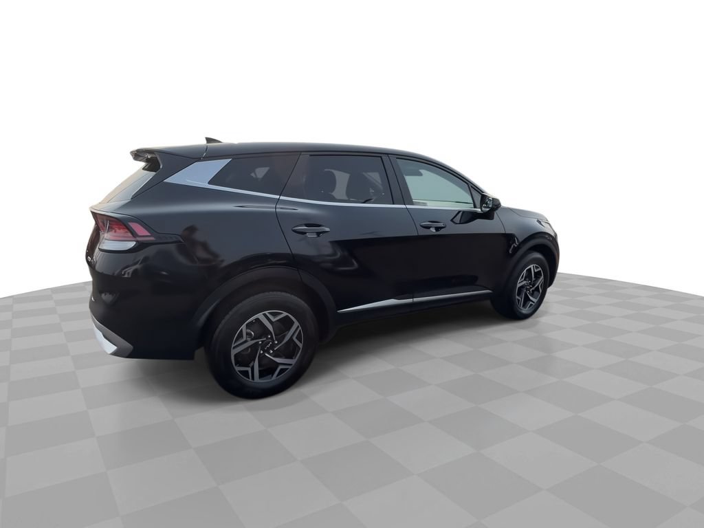 Used 2024 Kia Sportage LX AWD/4WD image 8