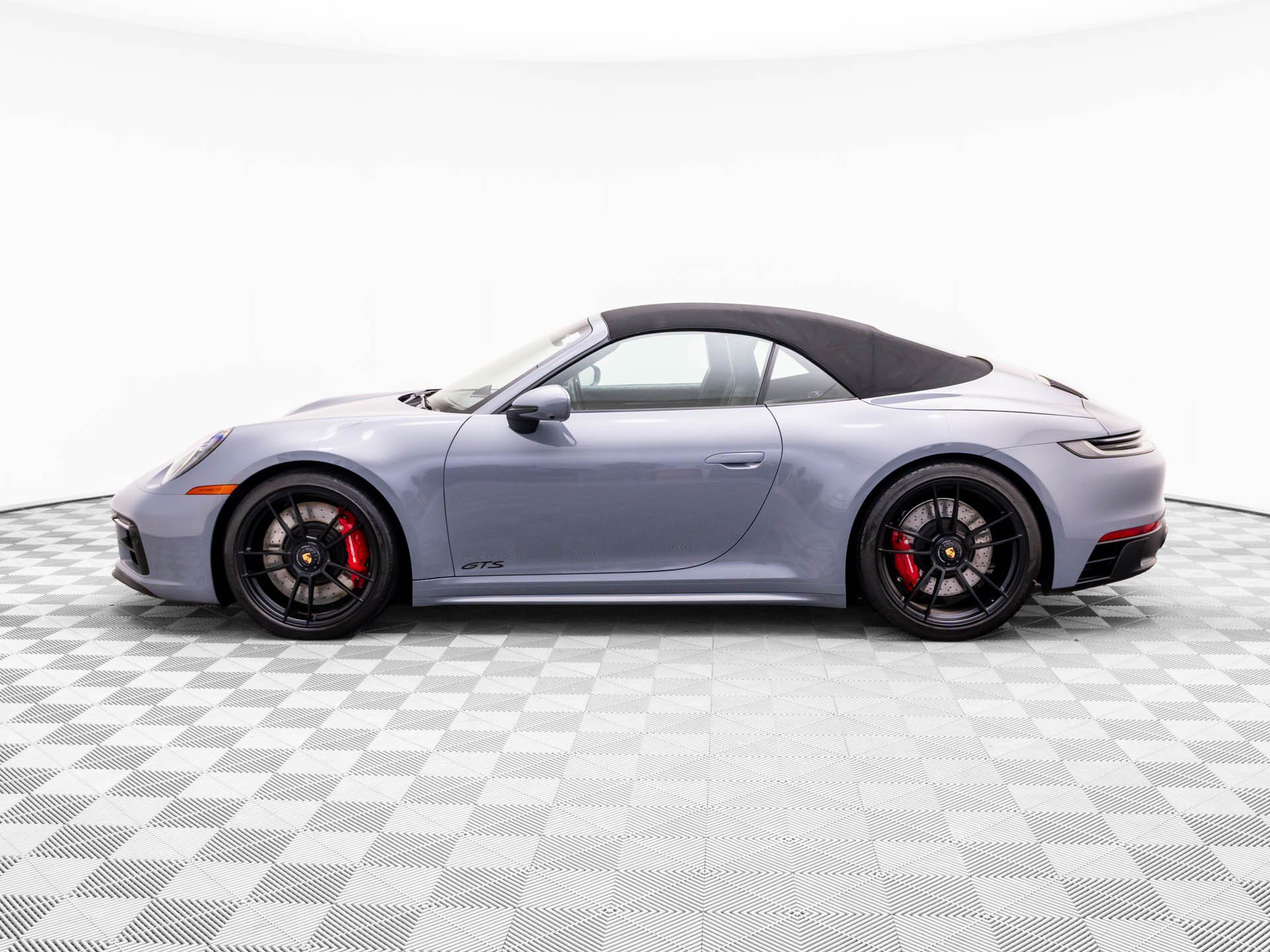 Certified 2023 Porsche 911 Carrera 4 GTS AWD/4WD image 2