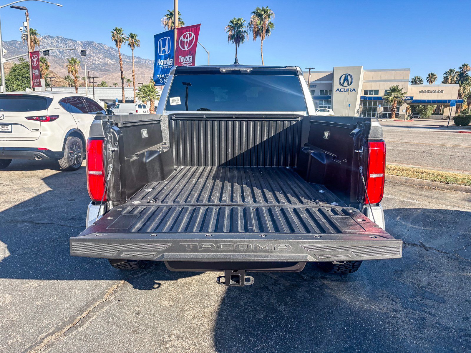 Used 2025 Toyota Tacoma SR5 AWD/4WD image 14
