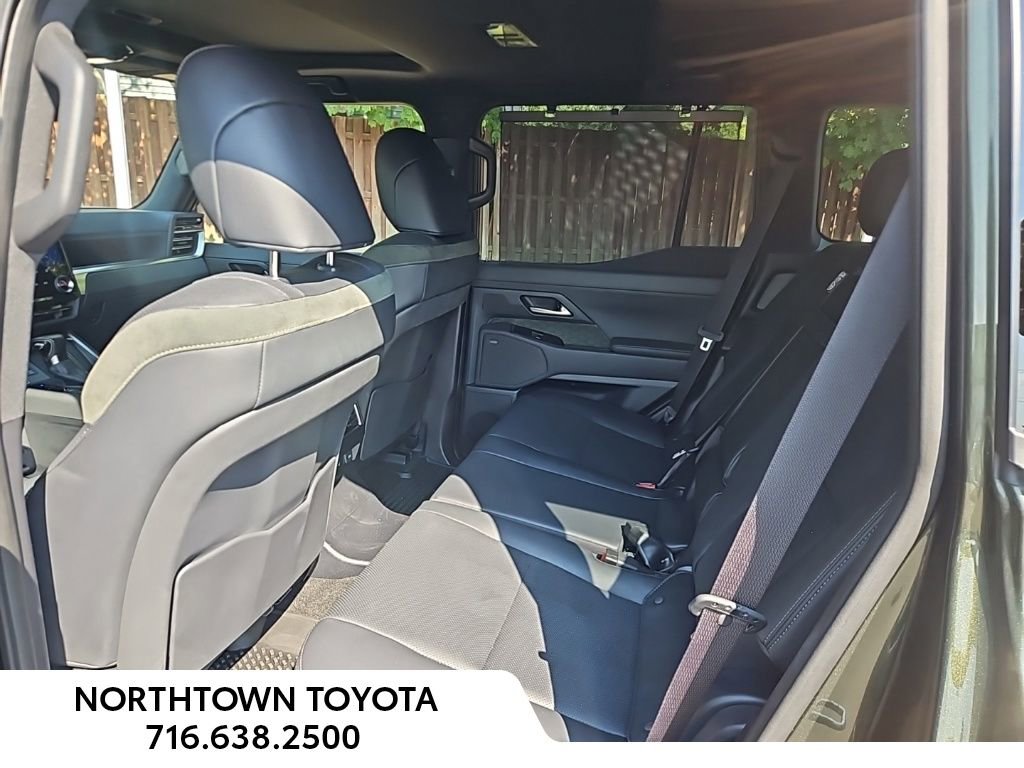 Used 2024 Lexus GX 550 image 19