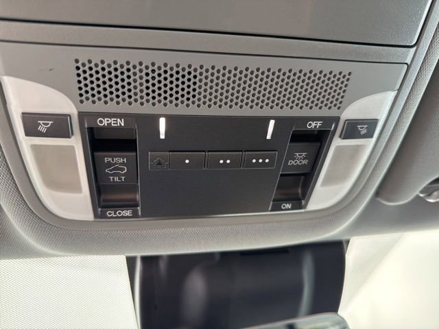 Used 2020 Acura MDX FWD image 24