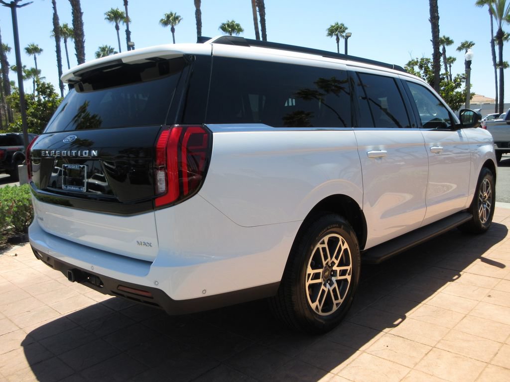 Certified 2025 Ford Expedition Max Active RWD image 4