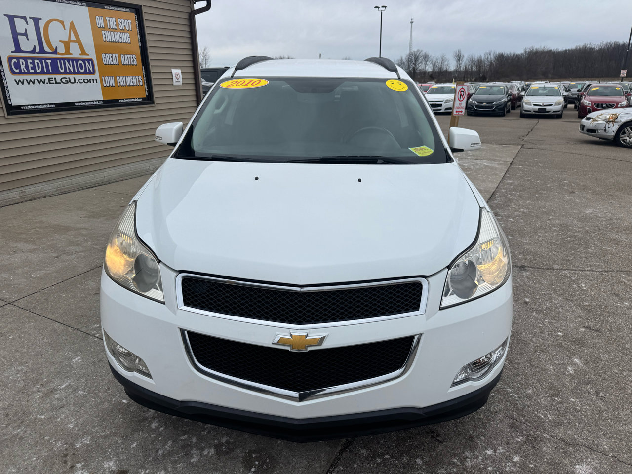 Used 2010 Chevrolet Traverse LT w/ Personal Connectivity Package image 2