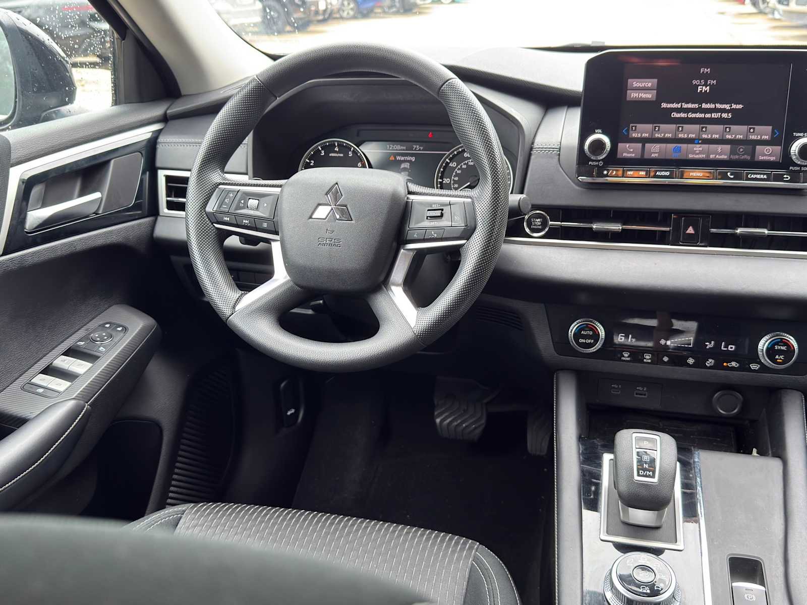 Used 2022 Mitsubishi Outlander ES image 17