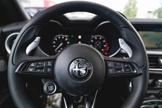 New 2025 Alfa Romeo Stelvio Sprint image 25