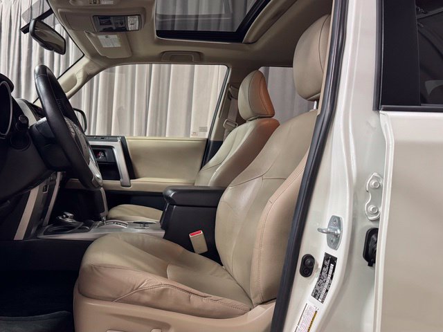 Used 2011 Toyota 4Runner Limited AWD/4WD image 27