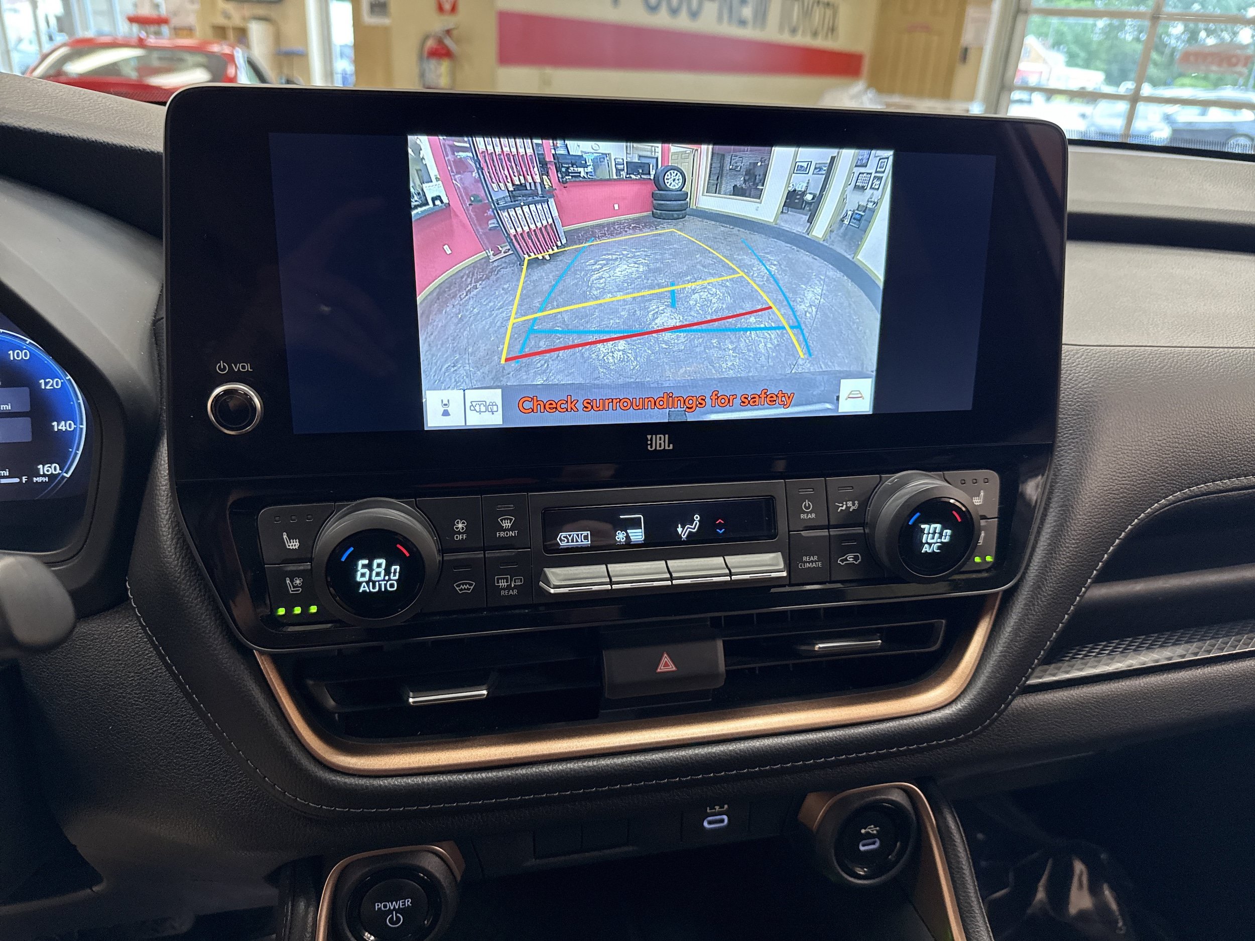 Used 2024 Toyota Grand Highlander AWD Hybrid image 39