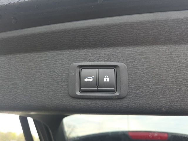 Used 2022 Mitsubishi Outlander SE AWD/4WD image 15