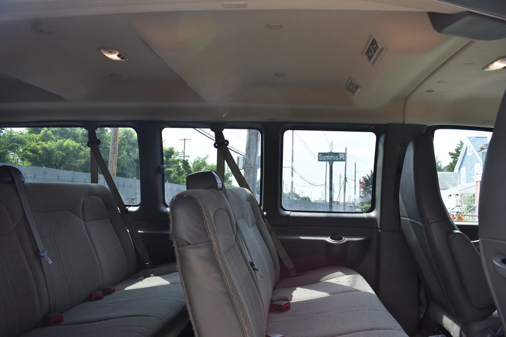 Used 2023 Chevrolet Express 3500 LT w/ LT Preferred Equipment Group RWD image 21